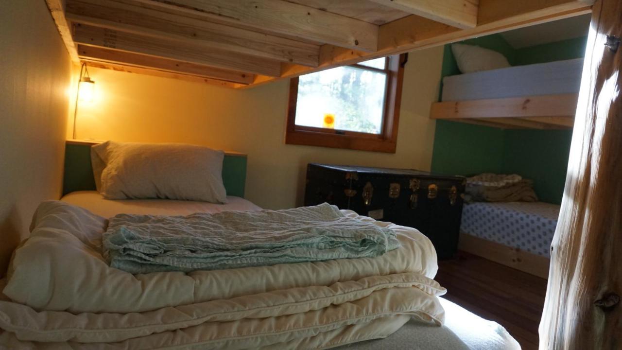 Llama House Adk Wevertown المظهر الخارجي الصورة