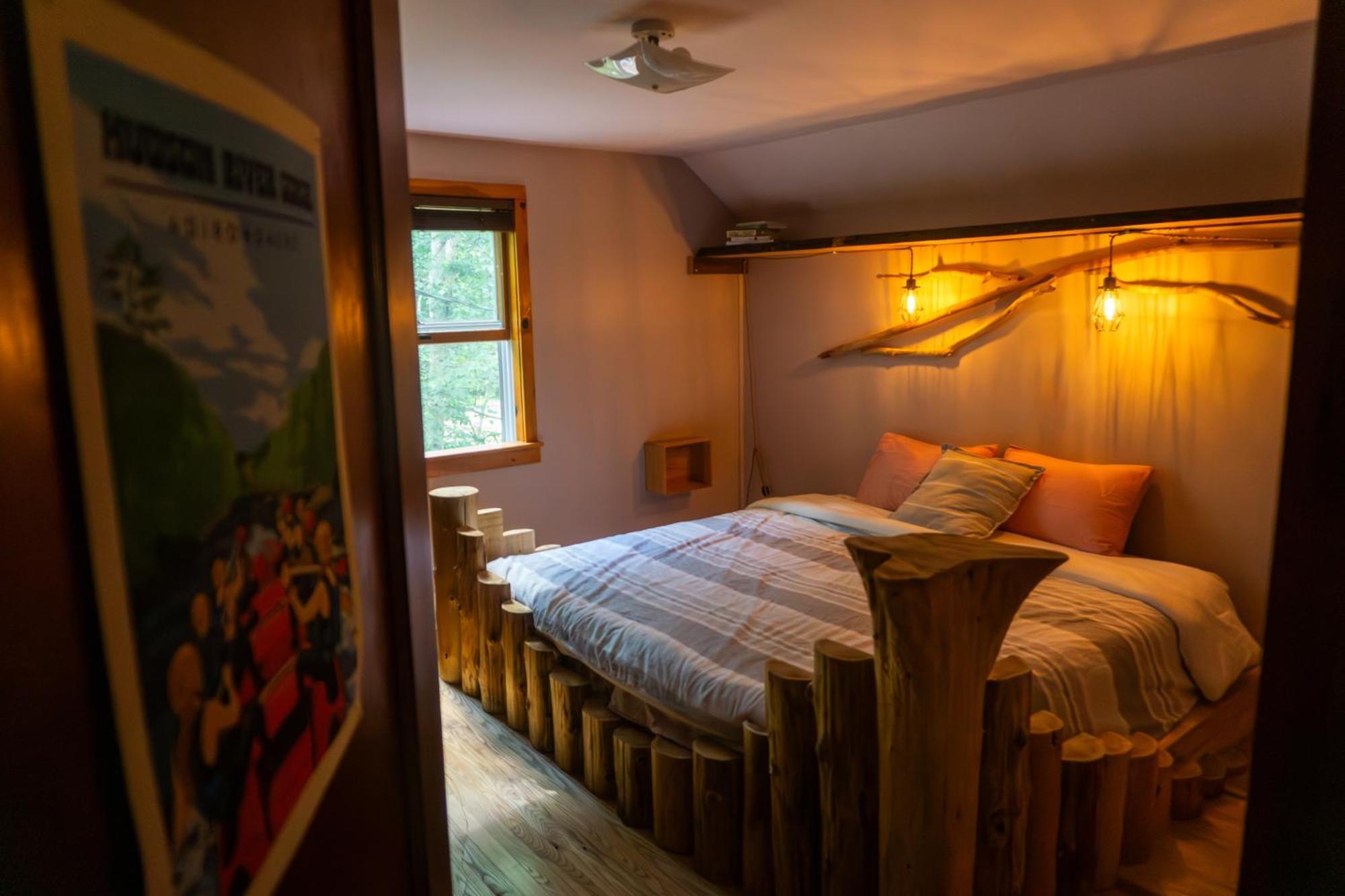Llama House Adk Wevertown المظهر الخارجي الصورة